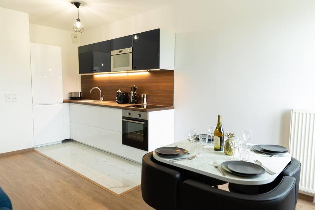 Elegant Apartment #6 Serris Esterno foto